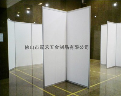 展板與美術(shù)作品展板 八棱柱屏風(fēng)展板在合肥酒店活動中的應(yīng)用